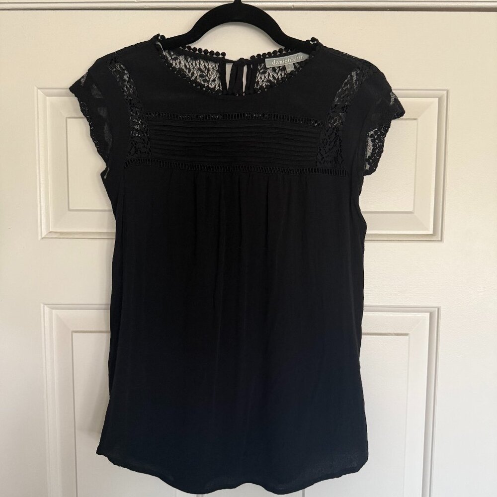 DanielRainn Black Lace Blouse – Size Small